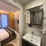 Appartamento Warm Cozy 8 Min By Metro Station Provincia di Istanbul