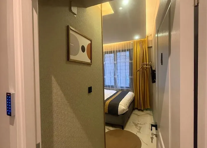 Warm Cozy 8 Min By Metro Station Appartement