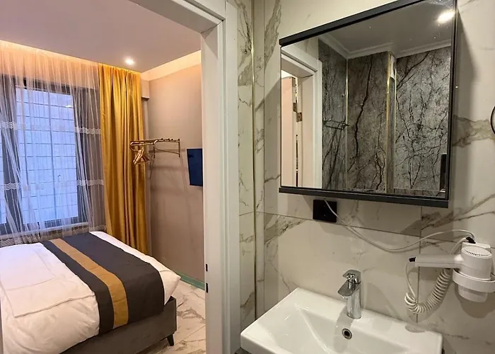 Apartamento Warm Cozy 8 Min By Metro Station Estambul